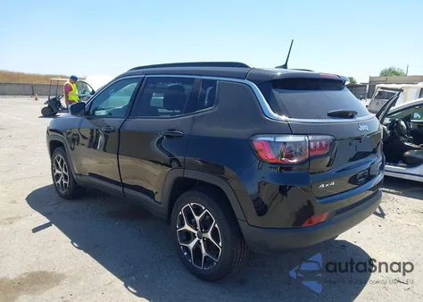 2025 Jeep Compass Limited 4X4 z USA, uszkodzony, nr VIN 3C4NJDCN8ST576801